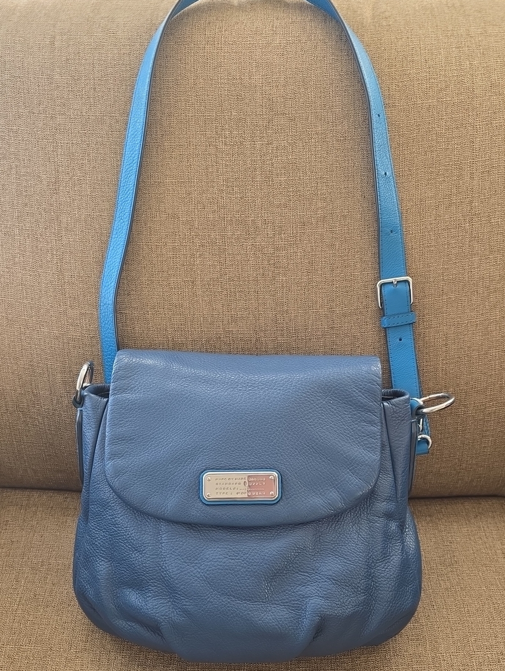 MARC BY MARC JACOBS (LIKE NEW)